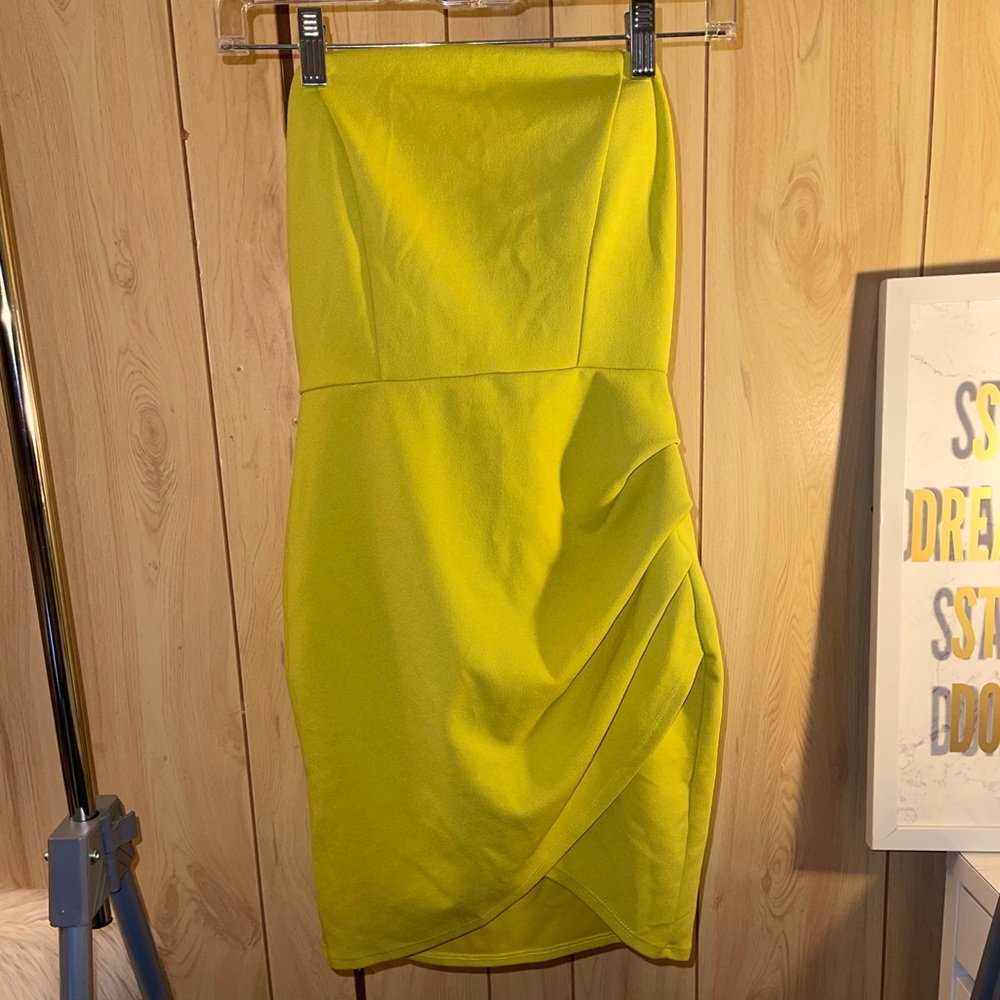 Strapless dress